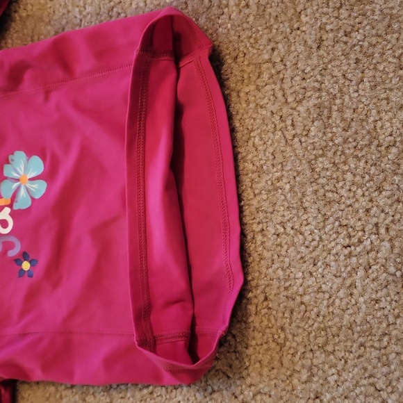 Kids Rash guard - size 4T - Picture 4 of 7